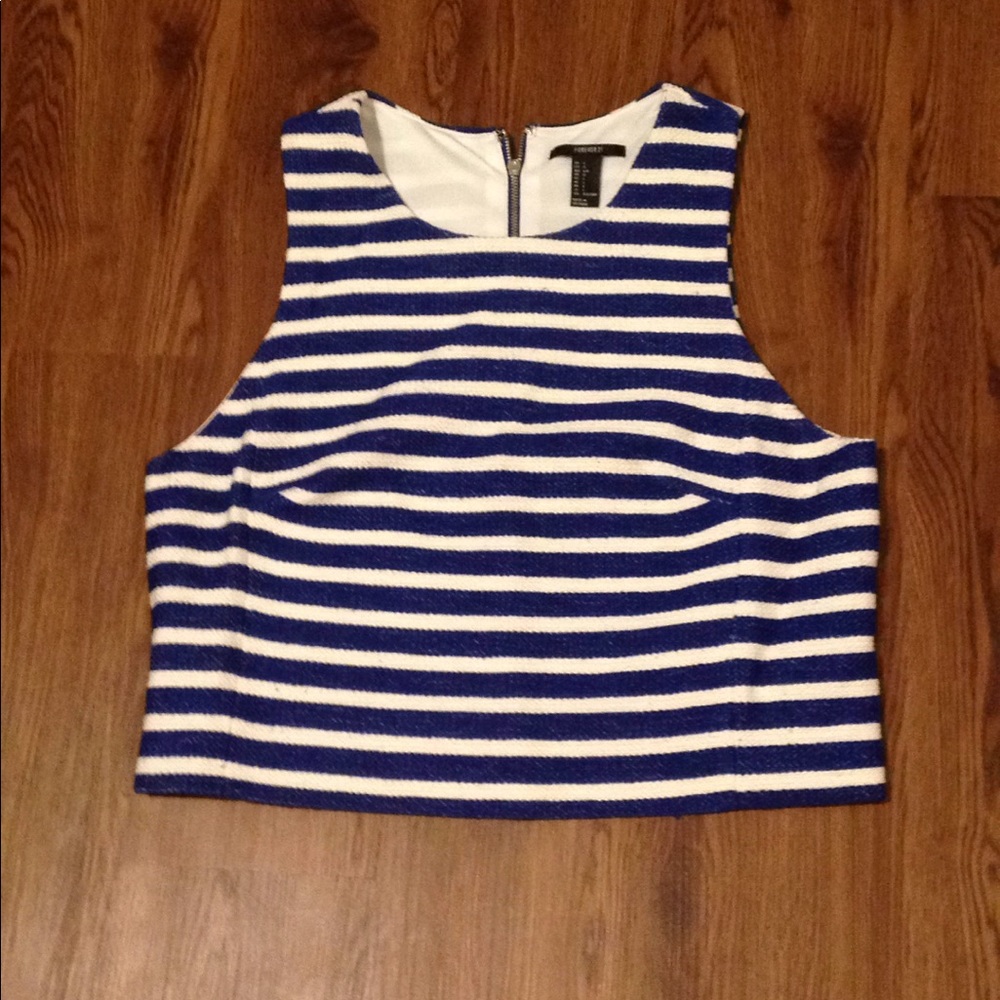 Stripe white and blue crop top!!